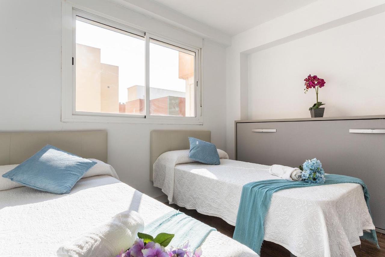 Atico Avda Cadiz Playa Apartment Екстериор снимка